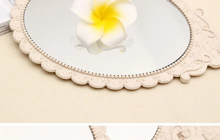 L518 New hand-held mirror HD handle make-up mirror Korean retro pattern beauty mirror European portable mirror princess