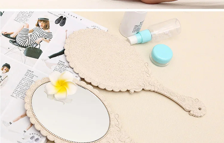 L518 New hand-held mirror HD handle make-up mirror Korean retro pattern beauty mirror European portable mirror princess