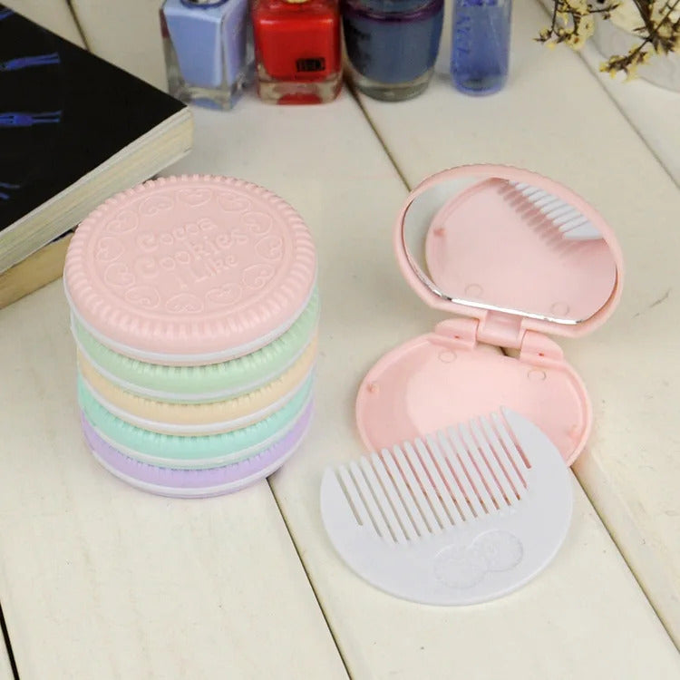 CX77 Travel Makeup Mirror Cute Chocolate Chip Cookie Shape Creative Design Mini Pocket Mirror with Comb Portable Mirror Set