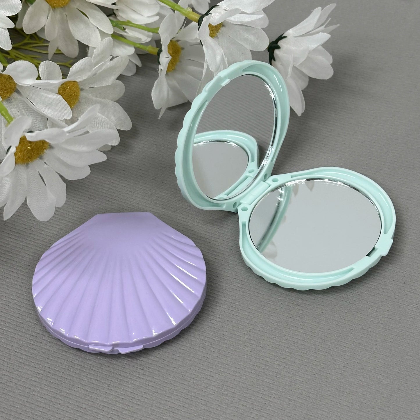 TSHOU1106 Shell Shaped Vanity Mirror Shell Design Cute Pocket Mirror Double Sided Folding Compact Mirror