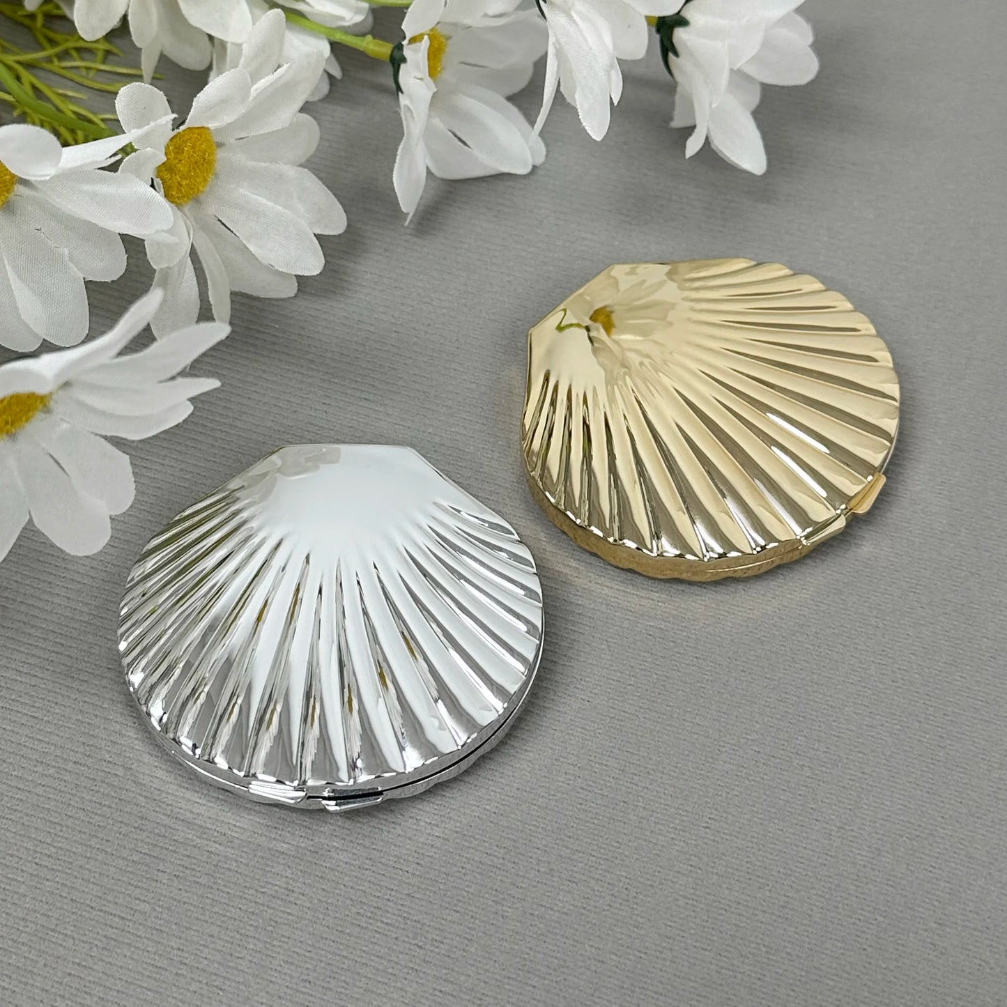 CX495 Shell Shape Makeup Mirror Double Sided Folding Vanity Mirror Electroplating Plastic Compact Mirror
