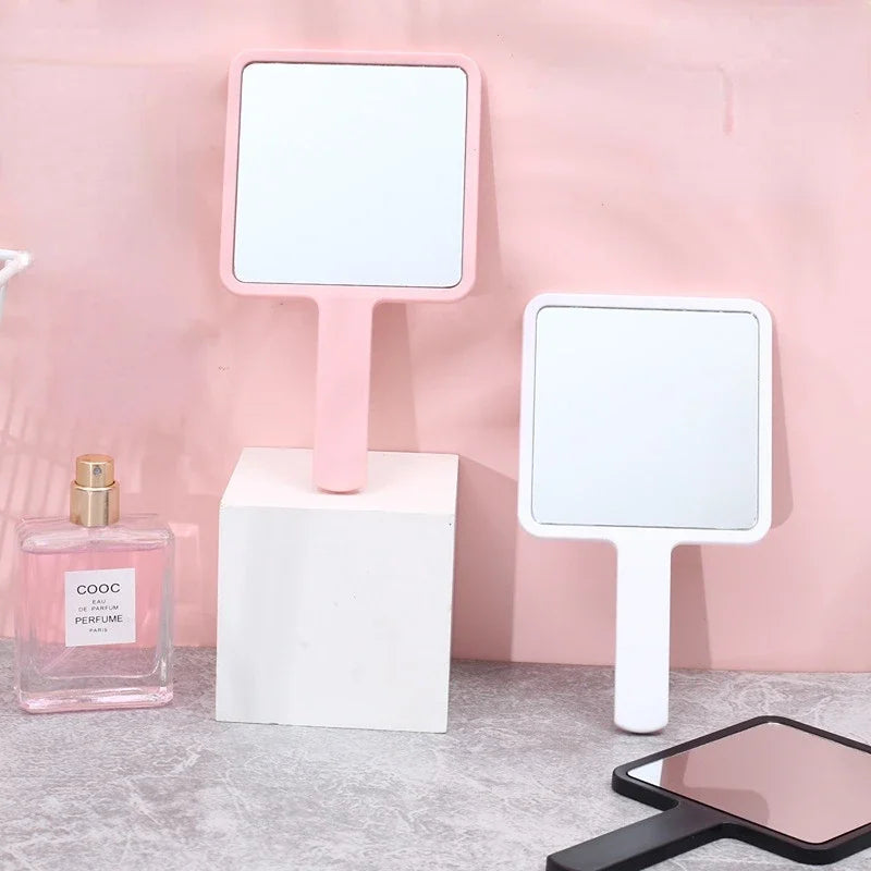 CASHOU47 Handheld Makeup Mirror Love Heart Mirror Female Handle Makeup Cosmetic Beauty Tools Handheld Vanity Make Up Mirror