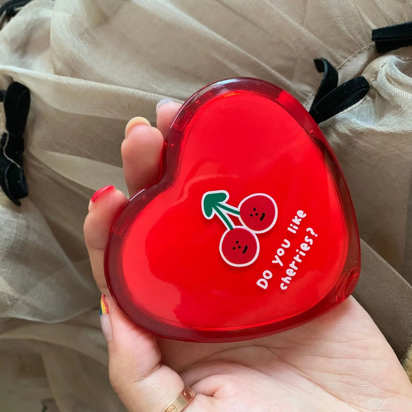 TSHOU891 Cherry Love Mirror Portable Makeup Mirror Heart Mirror Portable Double-Sided Folding Cosmetic Mirror