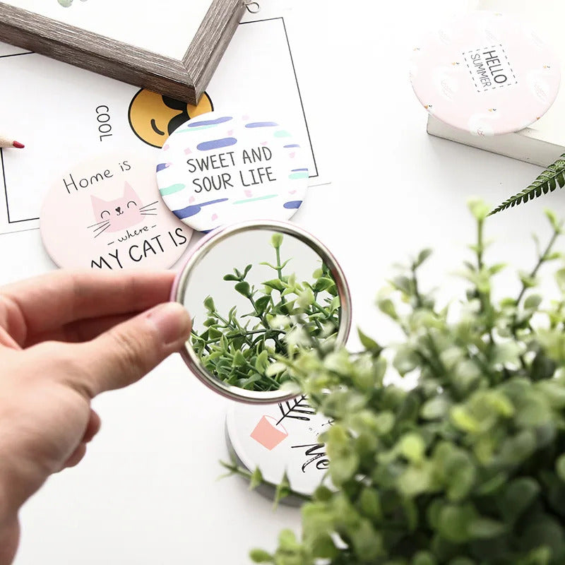 L462 Cartoon Pocket Mirror Cute Personality Fashion Portable Round Mirror Mini Makeup Mirror Gift Giveaway For Beauty Tools