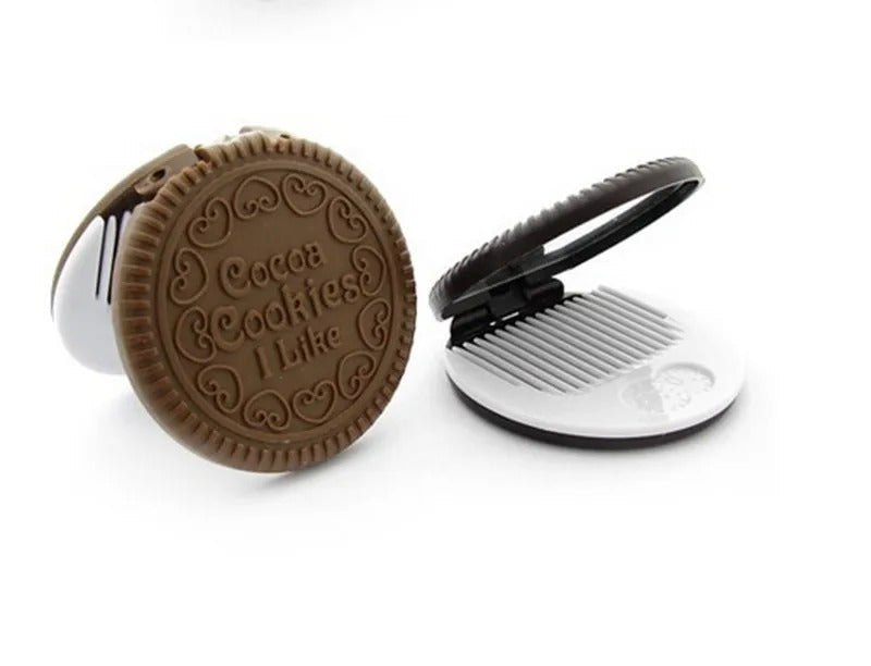 TSHOU582 Women Makeup Tool Pocket Mirror Makeup Mirror Mini Dark Brown Cute Chocolate Cookie Shaped With Comb Lady